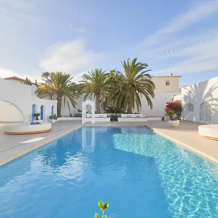 Andalusian Salt Pool Bliss
